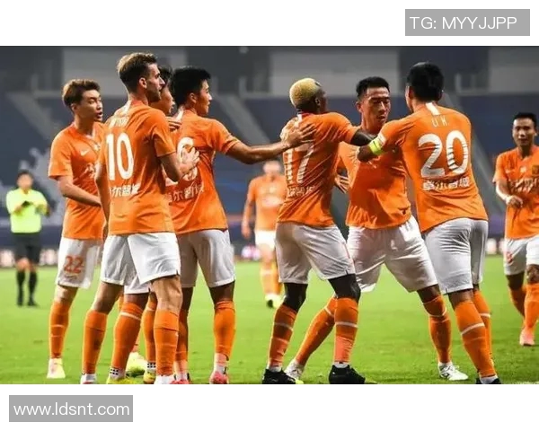 武汉篮球队速度之争引发热议球迷观点各异赛场表现成焦点 武汉篮球队速度之争引发热议球迷观点各异赛场表现成焦点