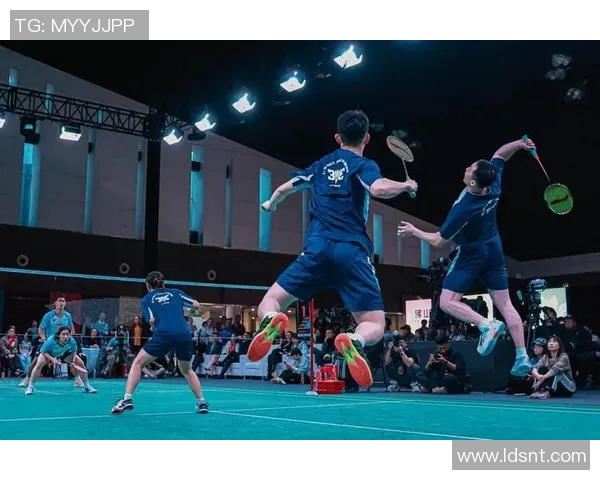 赛后分析:上海羽毛球队与杭州羽毛球队的耐力较量与战术对决 赛后分析:上海羽毛球队与杭州羽毛球队的耐力较量与战术对决