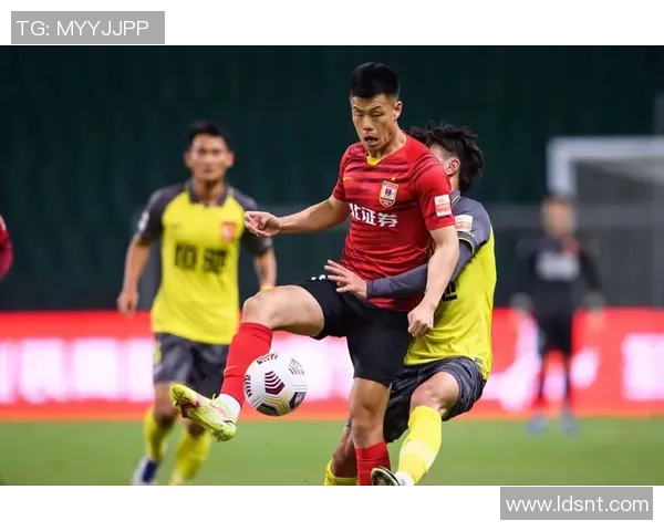 赛后分析:广州篮球队与杭州篮球队的速度对决全景回顾 赛后分析:广州篮球队与杭州篮球队的速度对决全景回顾