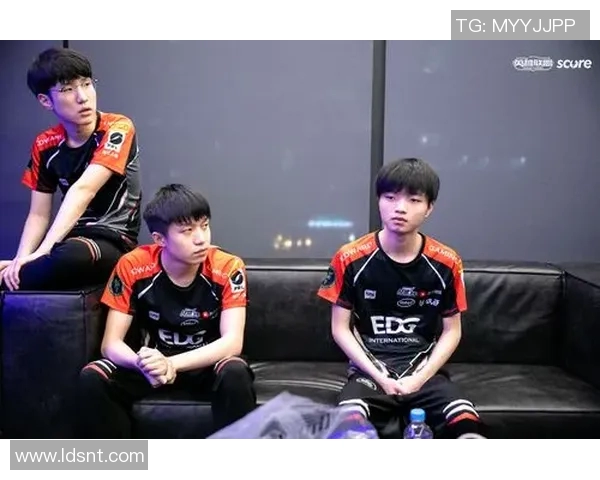 重磅专题深入解析EDG战队包夹战术的创新与影响 重磅专题深入解析EDG战队包夹战术的创新与影响