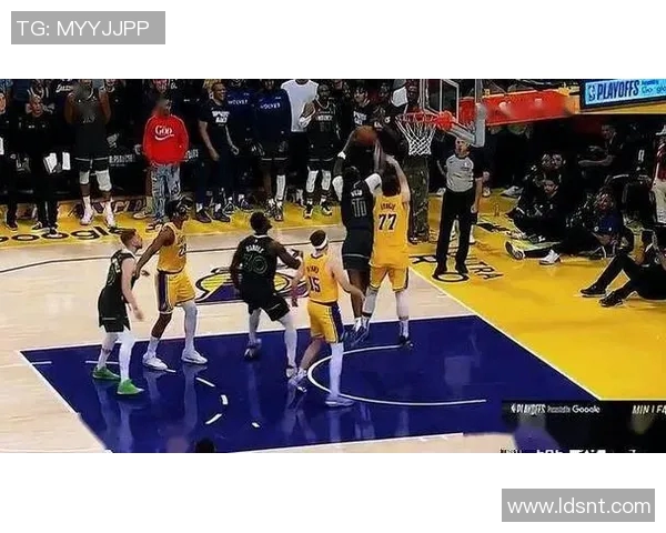 湖人勇士激战正酣直播360全景呈现精彩瞬间不容错过