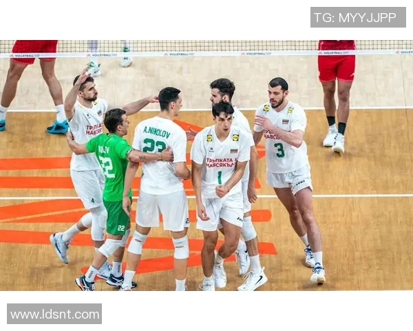 男排对决卡塔尔与澳大利亚谁能在赛场上笑到最后