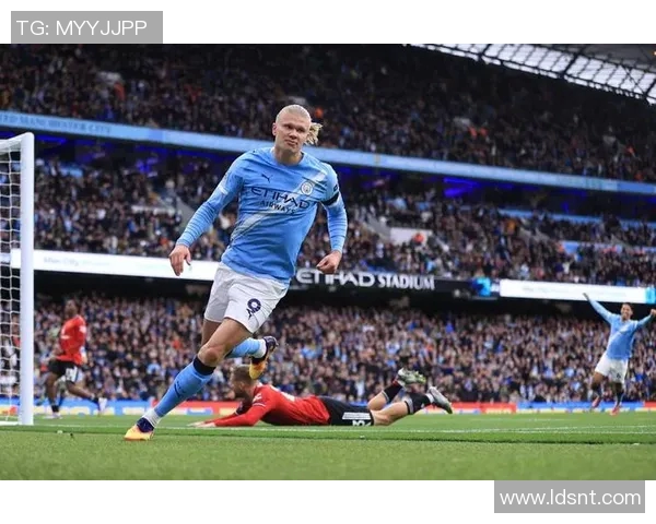 哈兰德狂揽五球曼城7-0横扫莱比锡创欧冠新历史