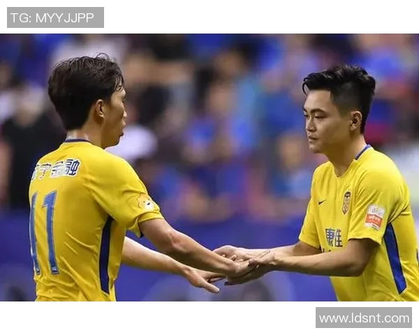 磐田与湘南的激烈对决引发球迷热议贴吧讨论精彩瞬间与战术分析 磐田与湘南的激烈对决引发球迷热议贴吧讨论精彩瞬间与战术分析