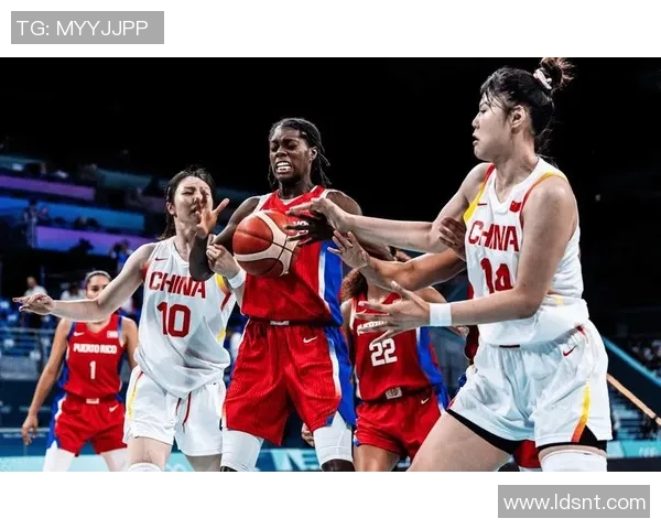 篮球世预赛精彩对决美国队迎战波多黎各队全力争胜展现实力 篮球世预赛精彩对决美国队迎战波多黎各队全力争胜展现实力