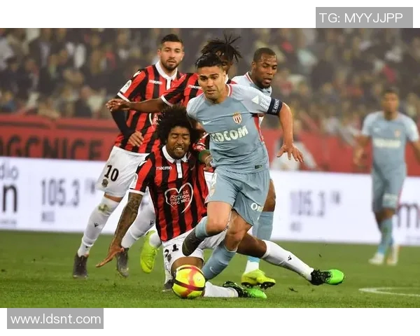 里昂与昂热历史交锋记录分析及战绩回顾