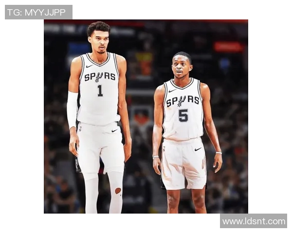 德阿隆福克斯带领萨克拉门托国王队重返季后赛的辉煌之路 德阿隆福克斯带领萨克拉门托国王队重返季后赛的辉煌之路