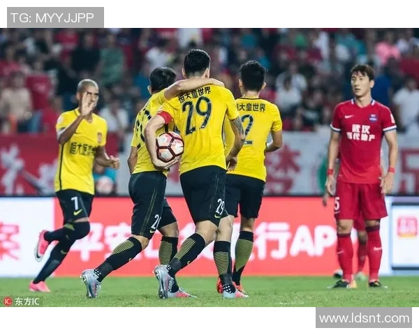 恒大与国安激战7月13日争夺中超冠军争先恐后精彩纷呈 恒大与国安激战7月13日争夺中超冠军争先恐后精彩纷呈