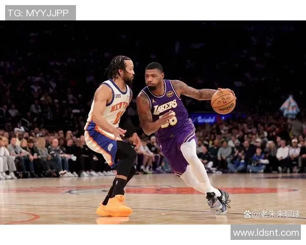 马库斯斯马特：从防守专家到球队核心的成长之路