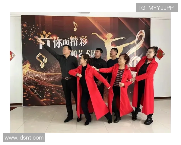 成都街舞队反击赛场的得与失展现了团队精神与个人风采的完美结合