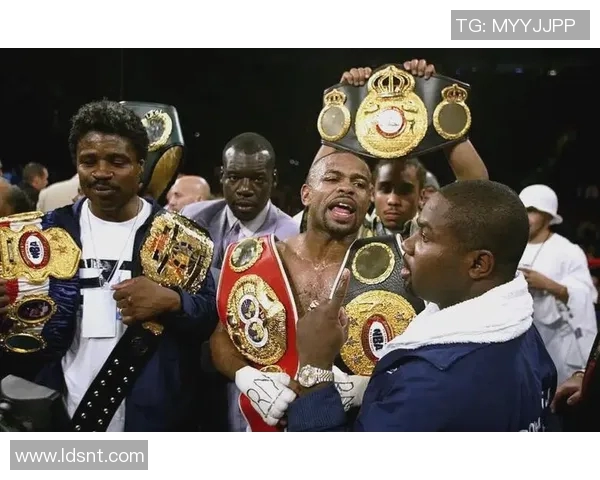 泰森与小罗伊琼的巅峰对决揭示拳击历史的新篇章 泰森与小罗伊琼的巅峰对决揭示拳击历史的新篇章